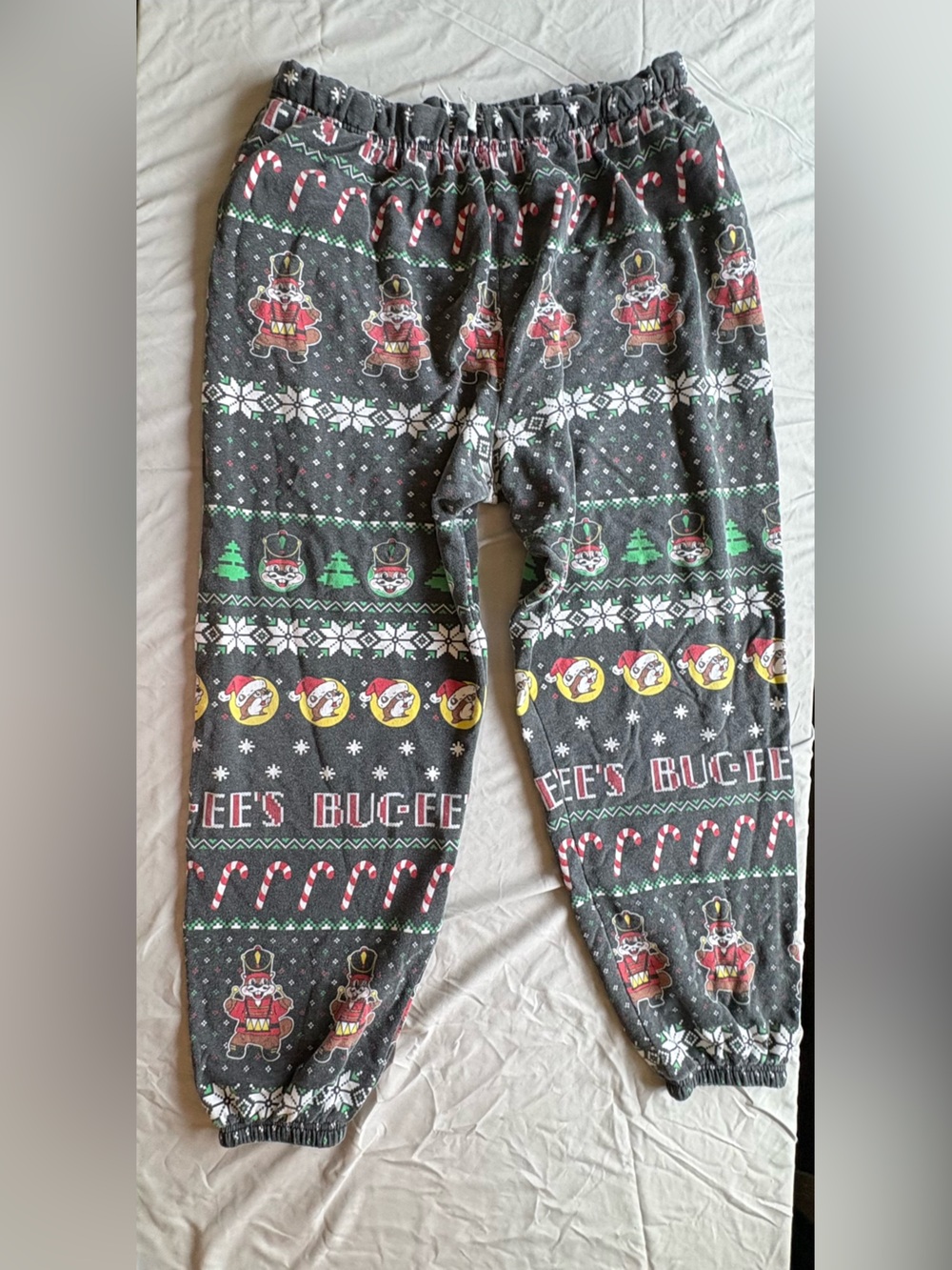 Buc-ee’s Holiday Nutcracker Print Lounge/Pajama Pants Gray, Red & Green Size 2x